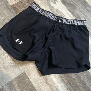 Athletic shorts